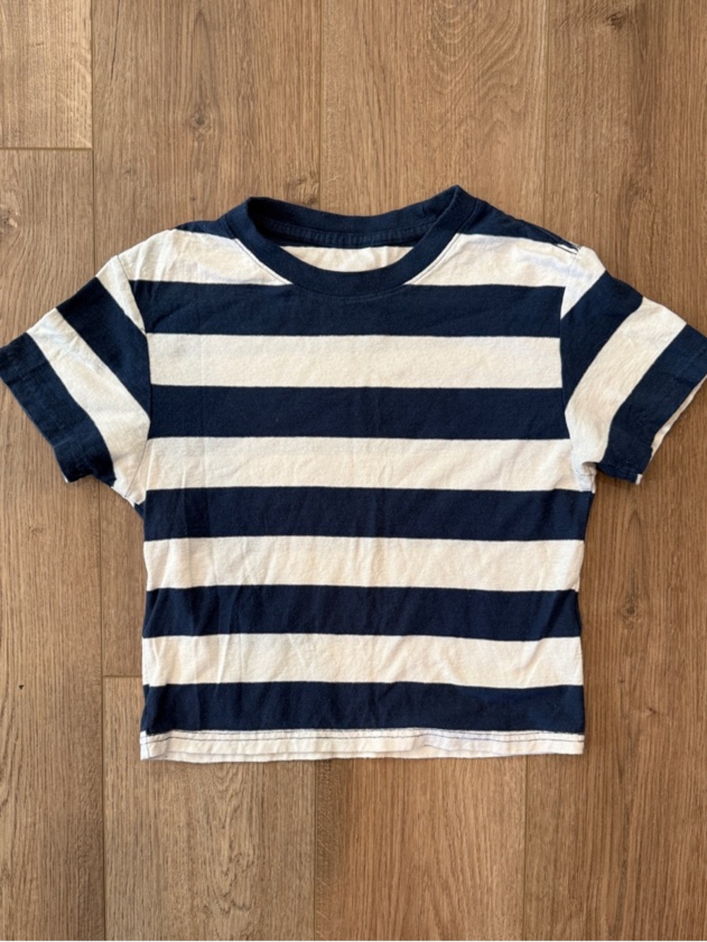 BDG Navy & White Striped Crop Tee size small